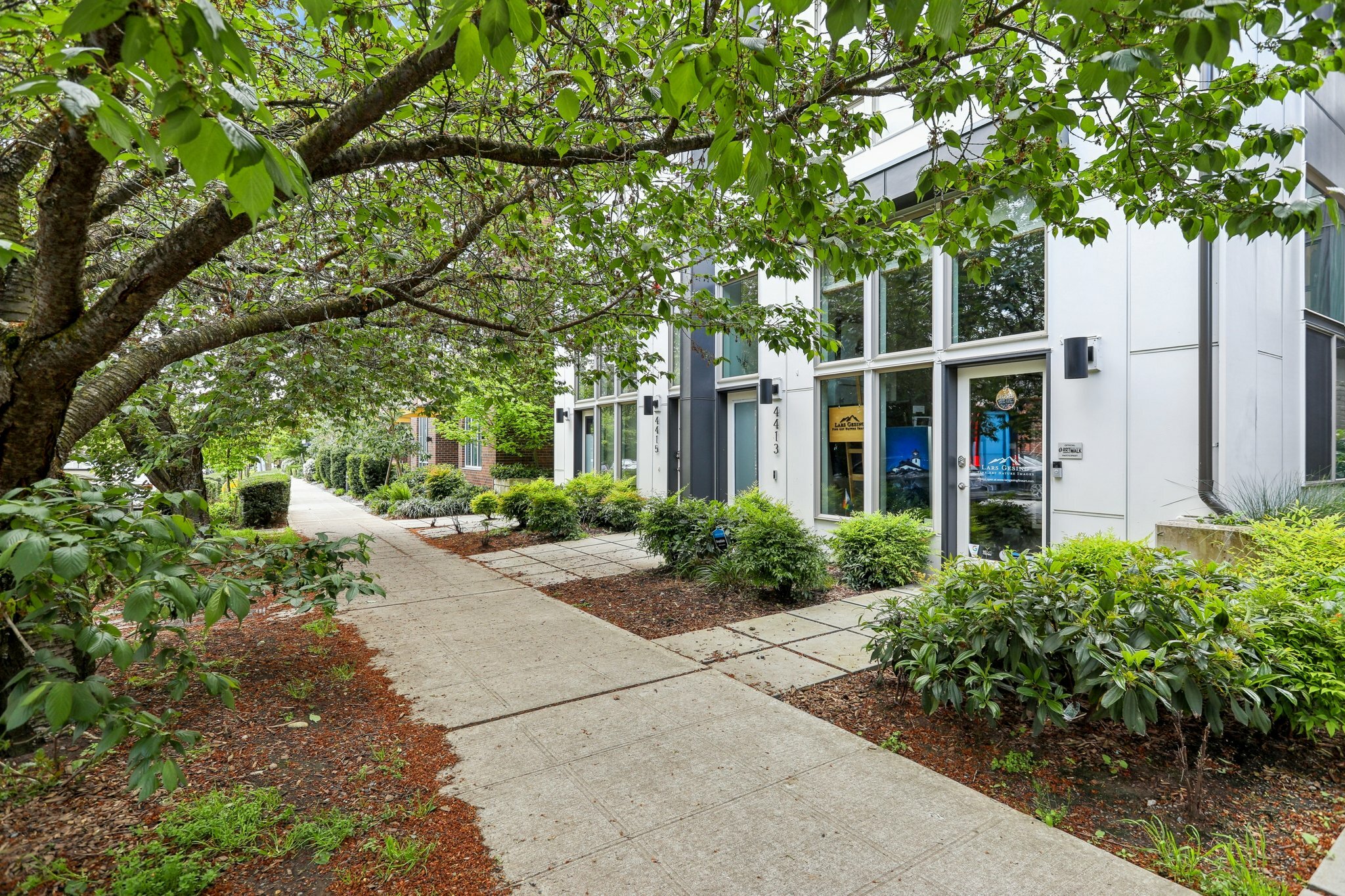 Property Photo: 4407 42nd Avenue SW D WA 98116