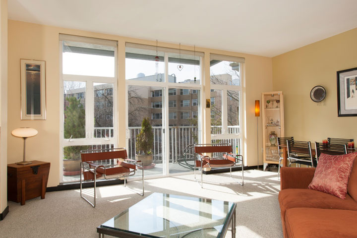 Property Photo: 303 E Pike Street 605 WA 98122