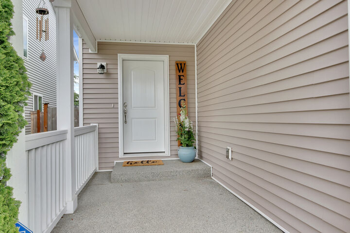 Property Photo:  9609 181st St Ct E  WA 98375 