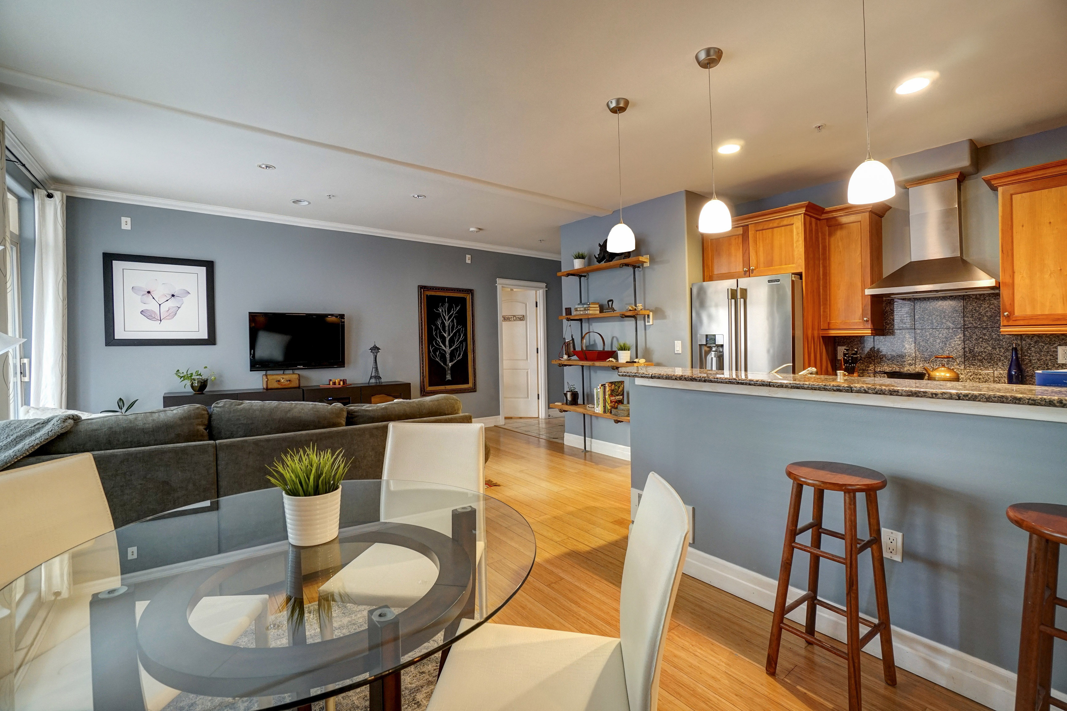 Property Photo: Dining Room 2551 Thorndyke Ave W 204  WA 98199 