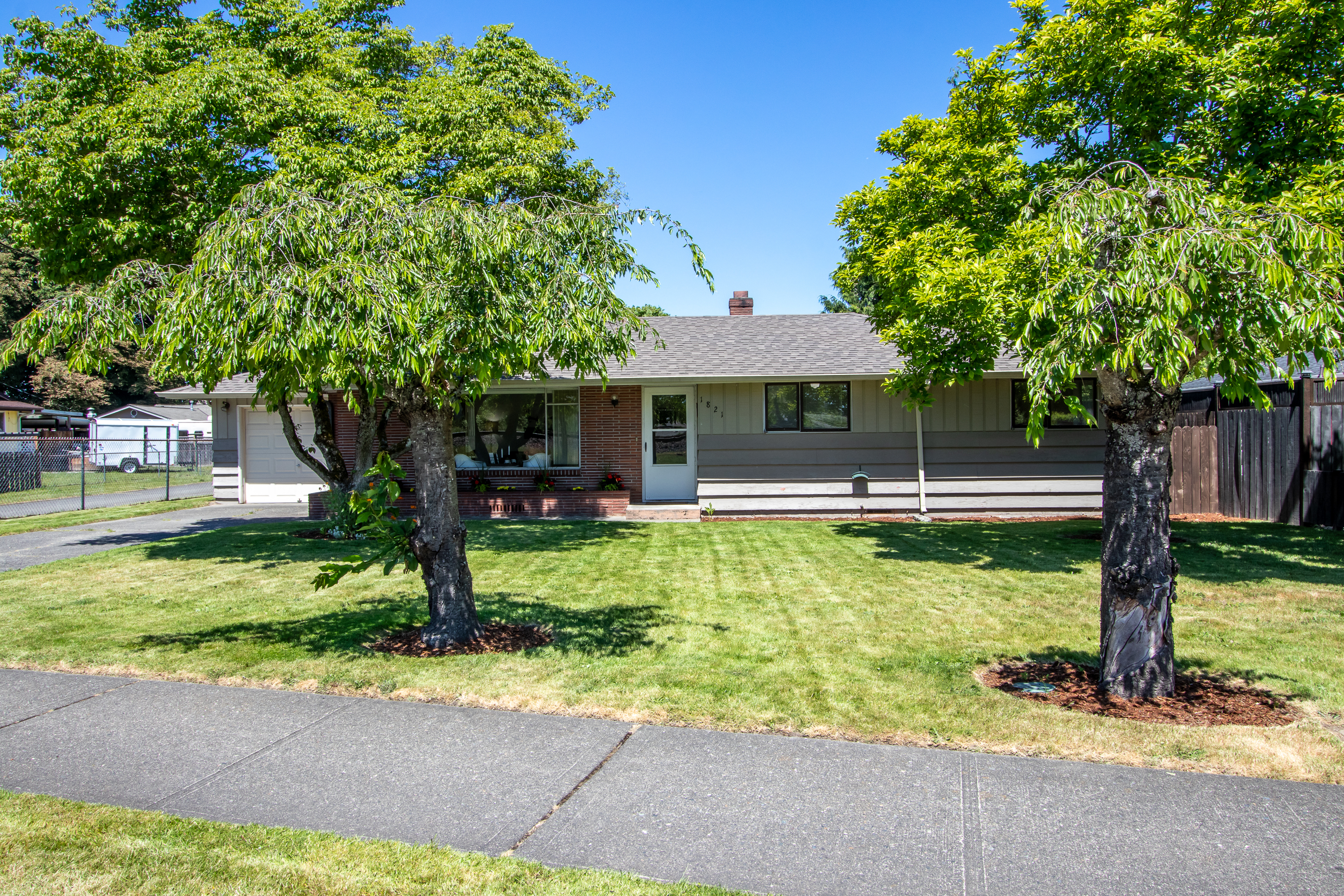 Property Photo:  1821 W Stewart Ave  WA 98371 