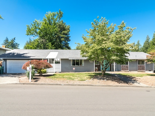 Property Photo:  8045 SW 89th Ave  OR 97223 