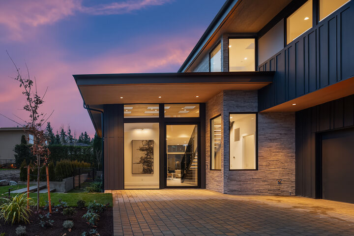 Property Photo:  5917  104th Place NE  WA 98033 