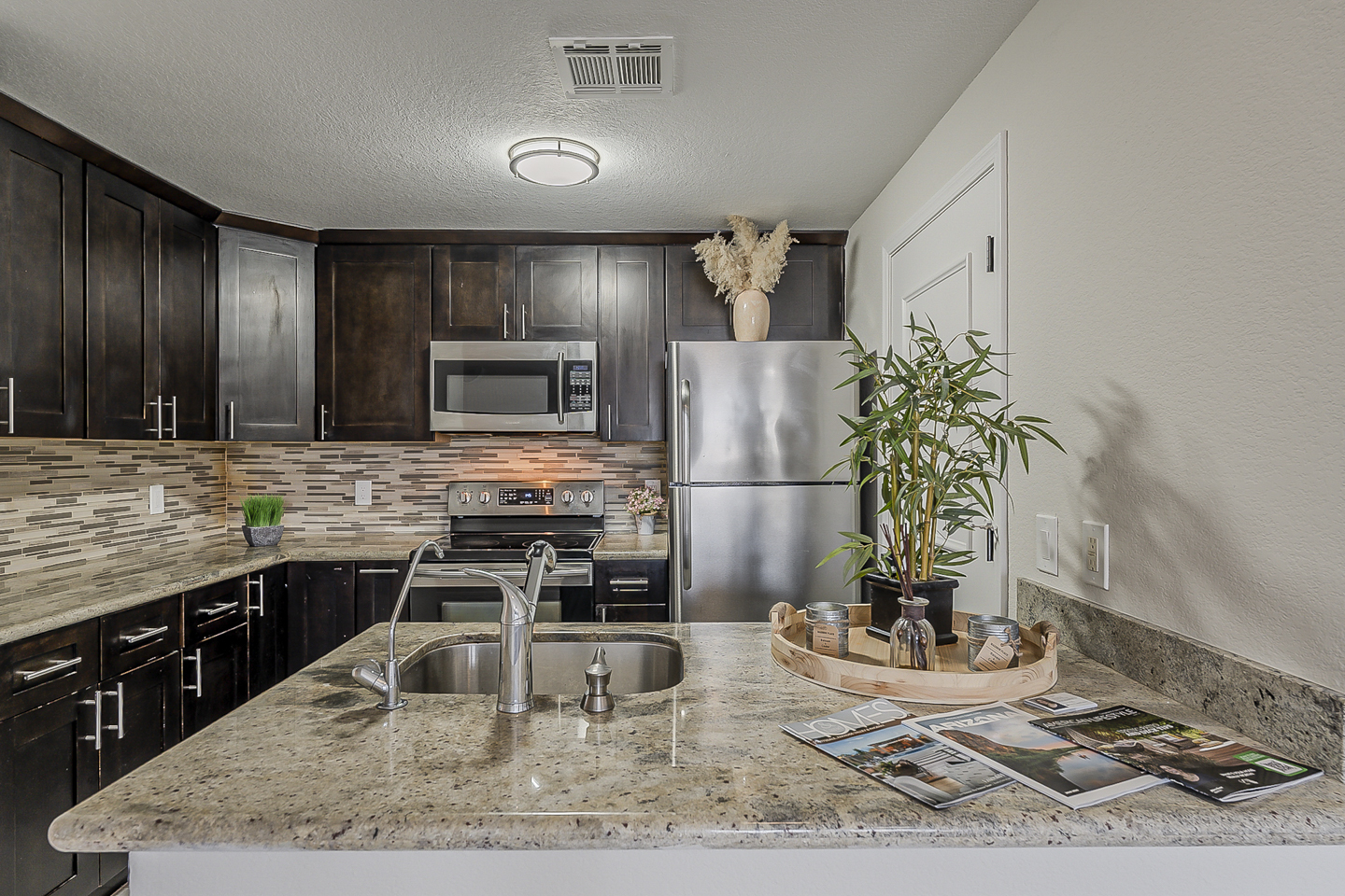 Property Photo: 5302 E Van Buren Street 3040 AZ 85008