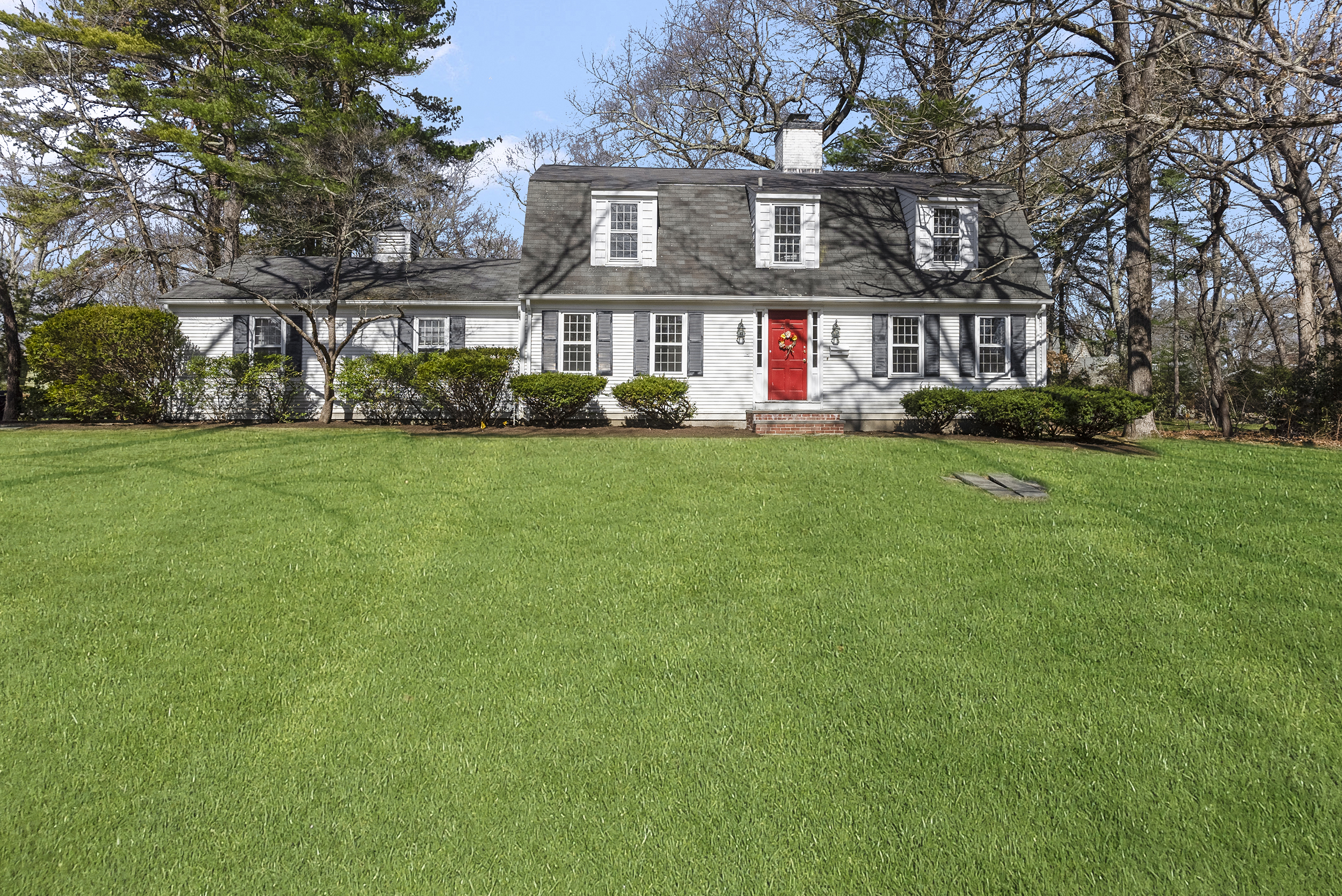 Property Photo:  285 Crestwood Rd  RI 02886 