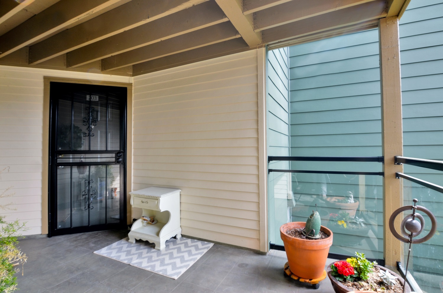 Property Photo: 3008 N Narrows Dr B203 WA 98407
