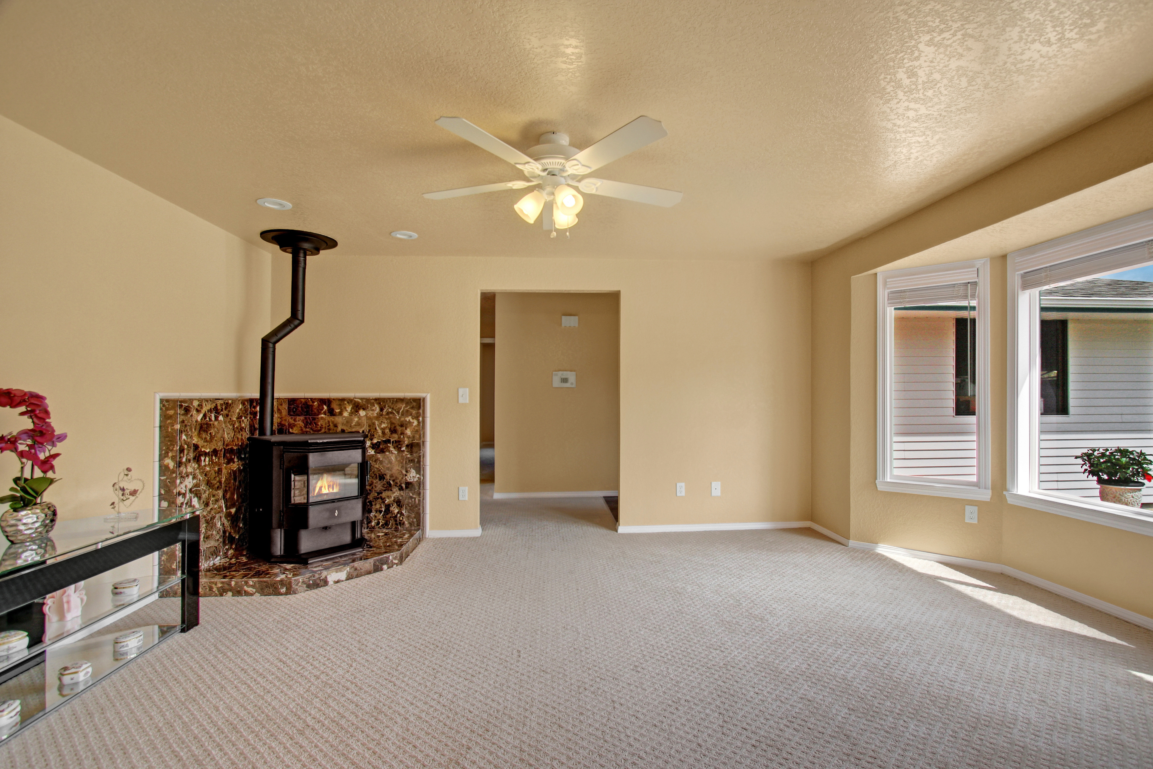 Property Photo: Living room 5111 123rd Place NE  WA 98271 