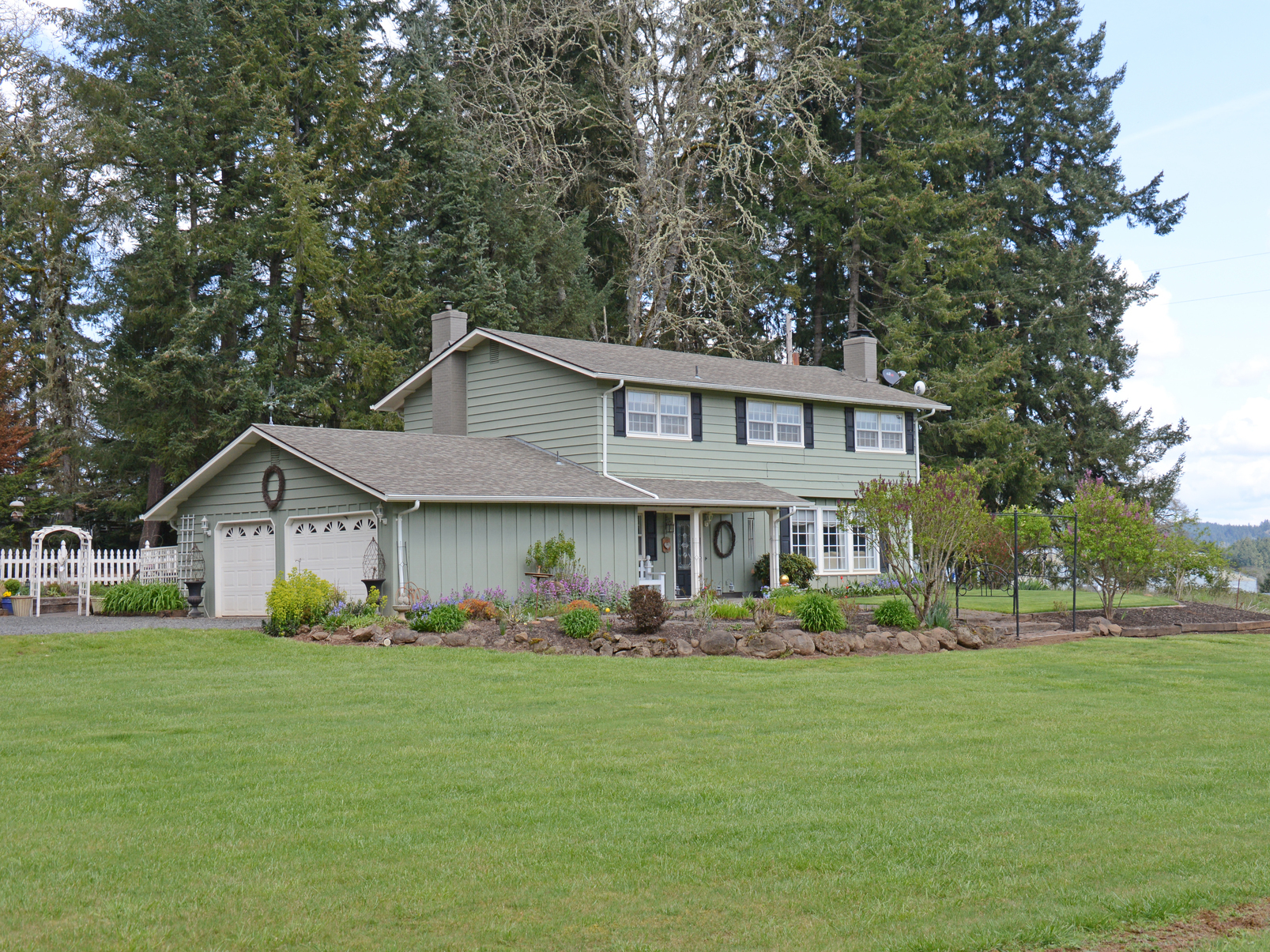 Property Photo:  85641 Pine Grove Rd  OR 97405 