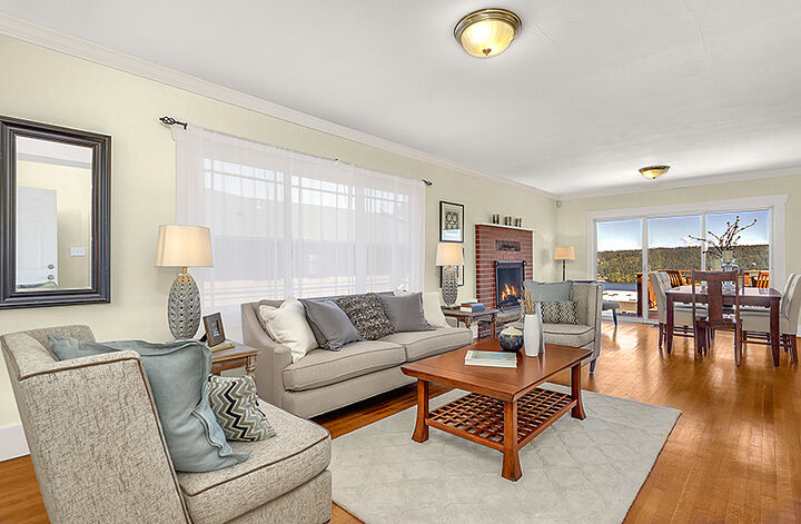 Property Photo: Living & dining rooms 14320 37th Ave NE WA 98125