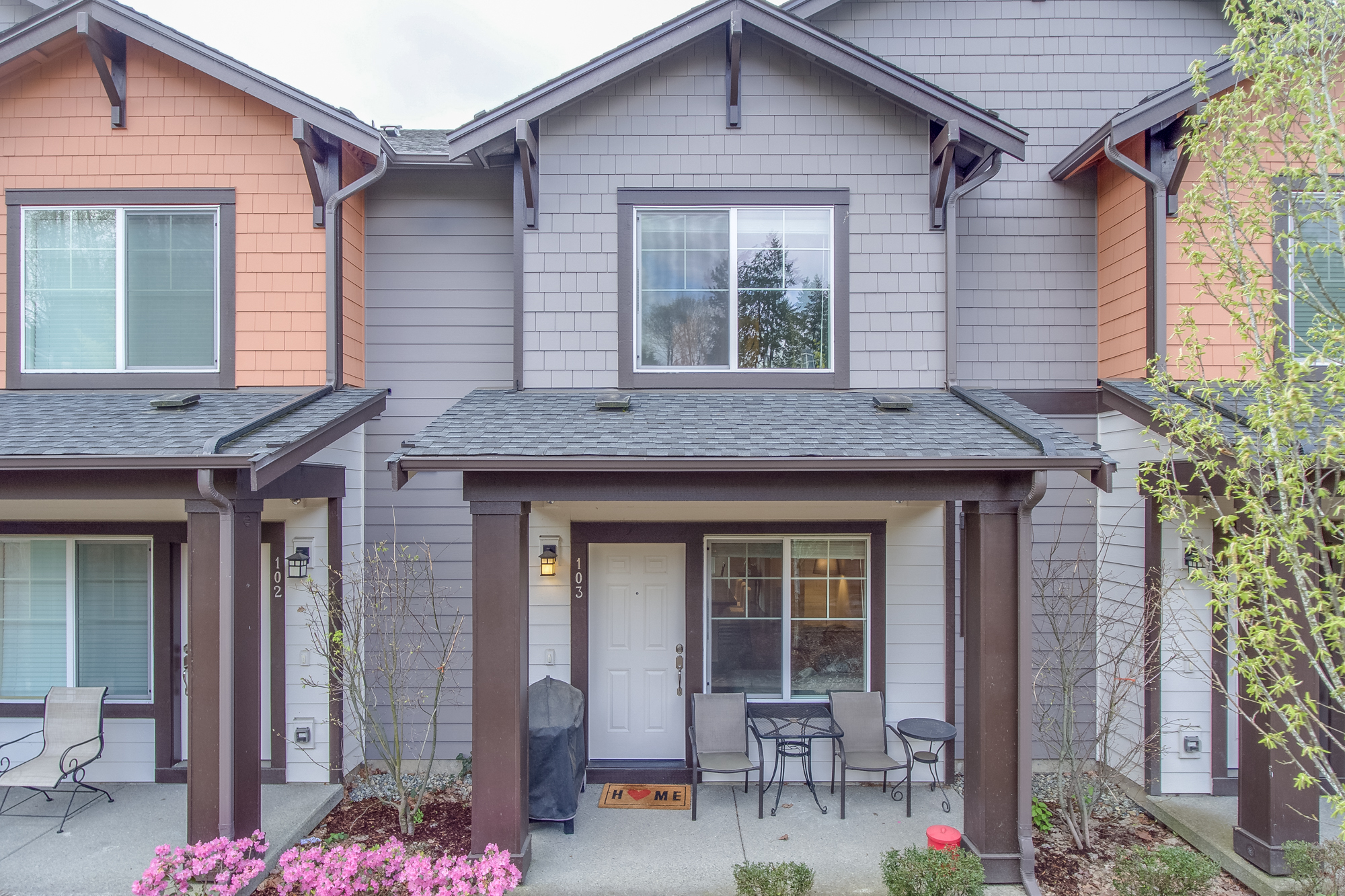 Property Photo:  10394 157th Place NE 103  WA 98052 