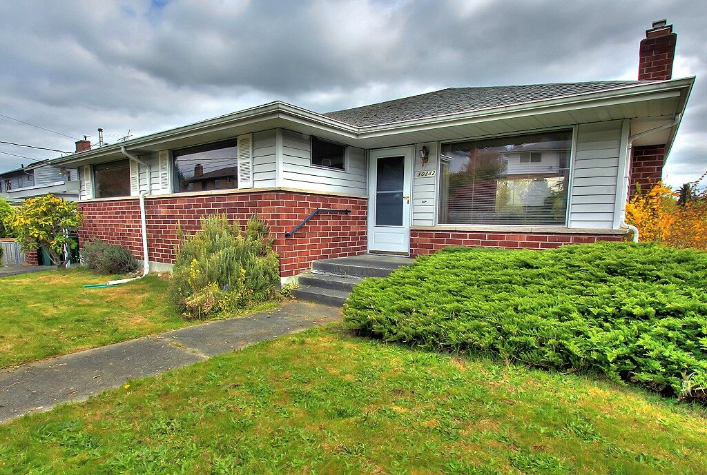 Property Photo: 10342 9th Ave NW WA 98177