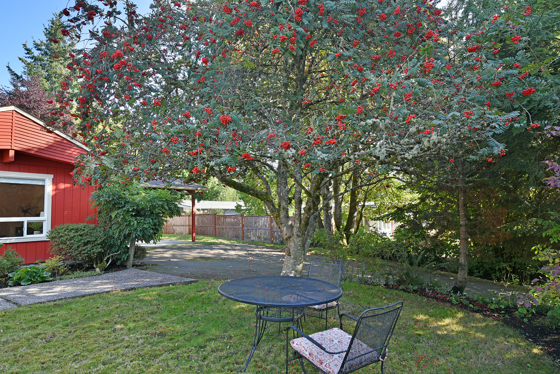 Property Photo: Lovell Avenue 720 Lovell Ave NW  WA 98110 