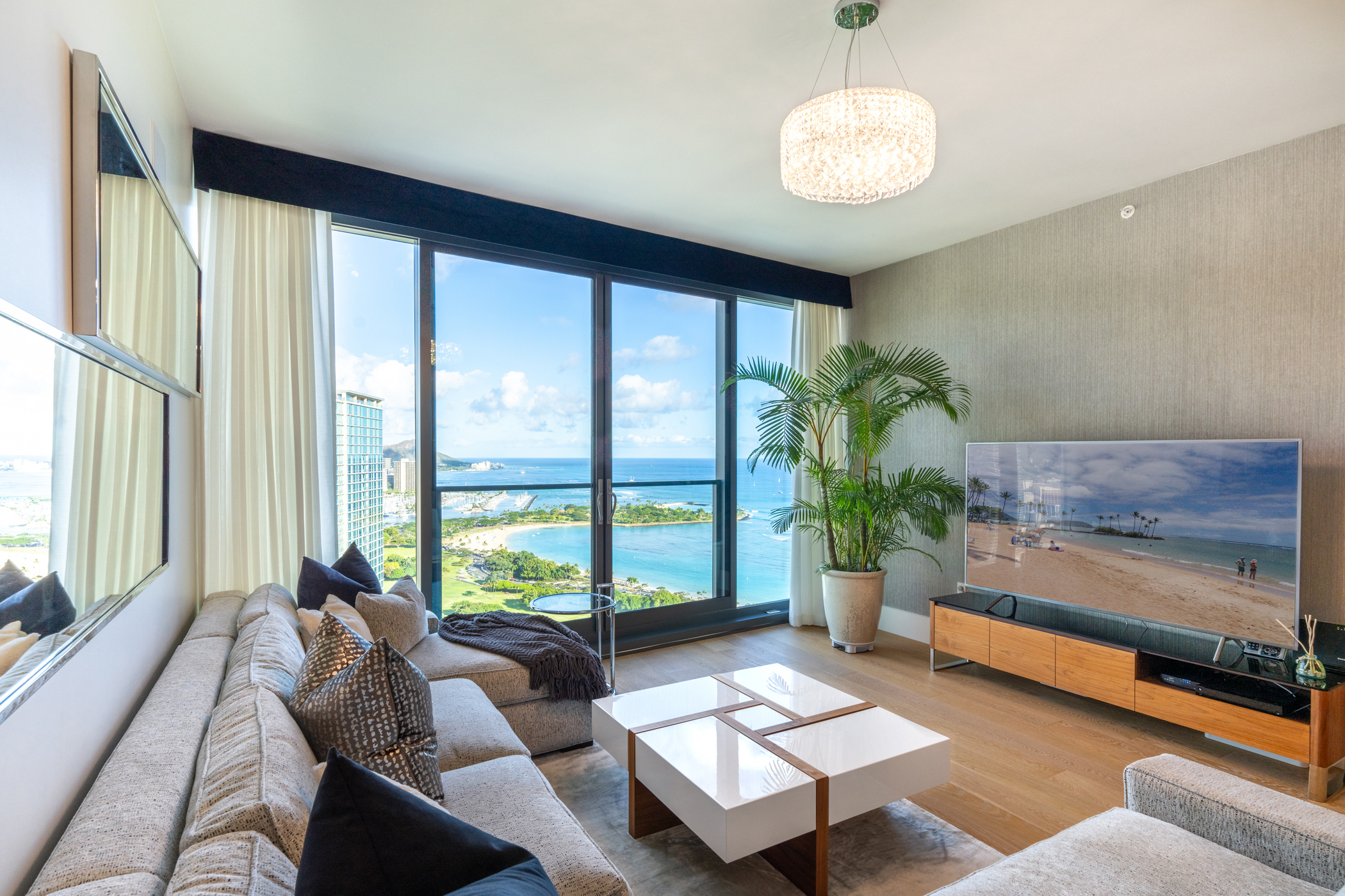 1108 Auahi Street Ph 3402  Honolulu HI 96814 photo