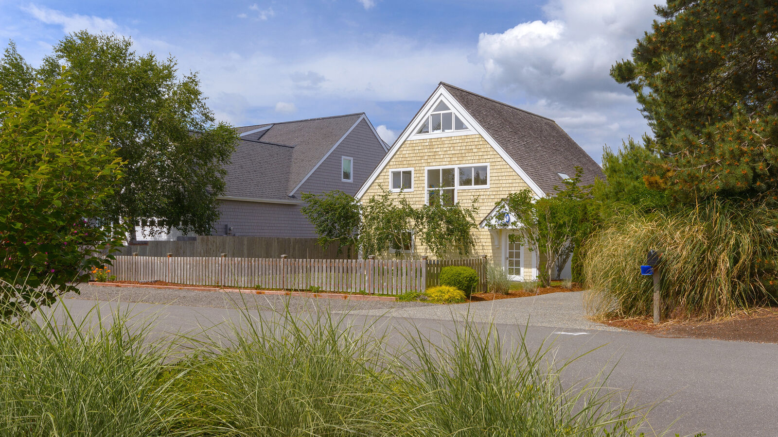 House for sale in Indianola 7232 NE William Rogers Rd, Indianola, WA 98342