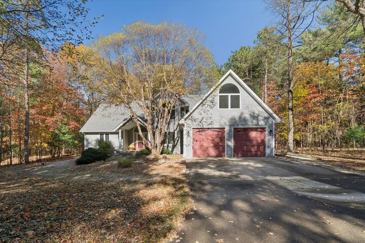 Property Photo:  2335 Forest Trail Circle  MI 49408 