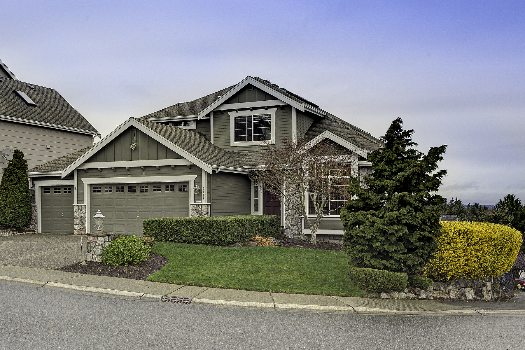 Property Photo:  5118 S 283rd Place  WA 98001 