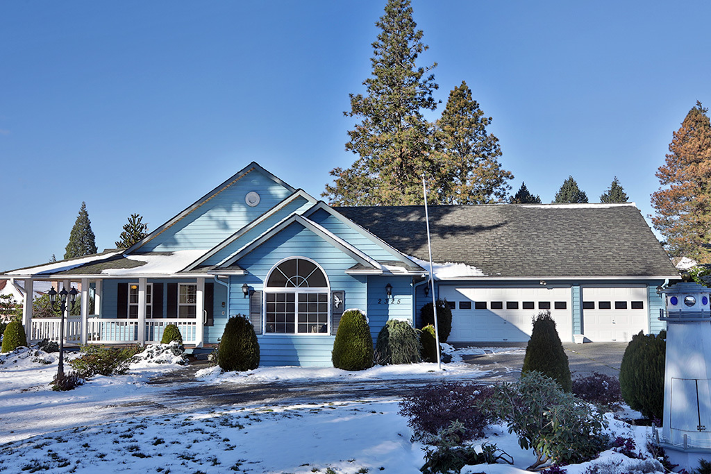 Property Photo: 2325 Soundview Dr WA 98260