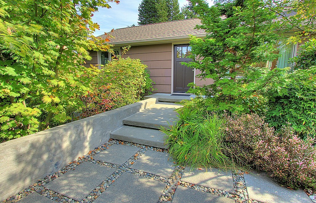 Property Photo:  3808 30th Ave W  WA 98199 