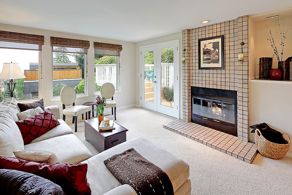 Property Photo: Living room 4042 SW Myrtle St  WA 98136 