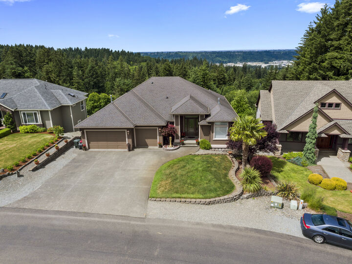 Property Photo:  2926 170th Ave E  WA 98391 