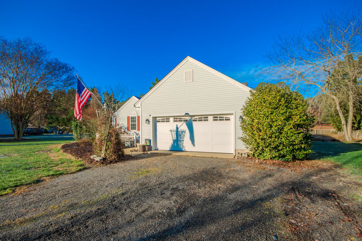 Property Photo: 5520 Cedarcrest Road MD 21801
