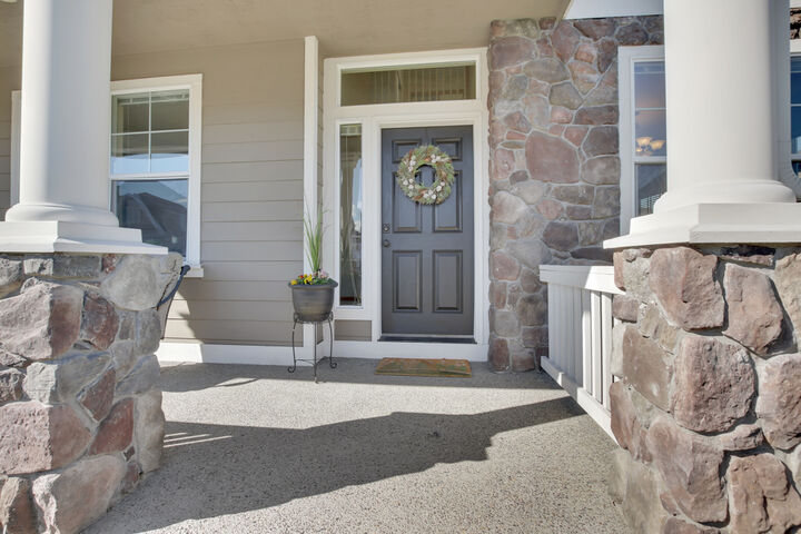 Property Photo: 17212 135th Ave E WA 98374