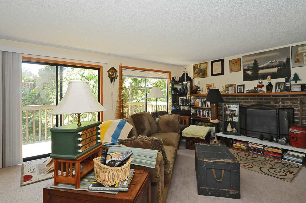 Property Photo: Living & dining room 6116 NE 193rd  WA 98028 