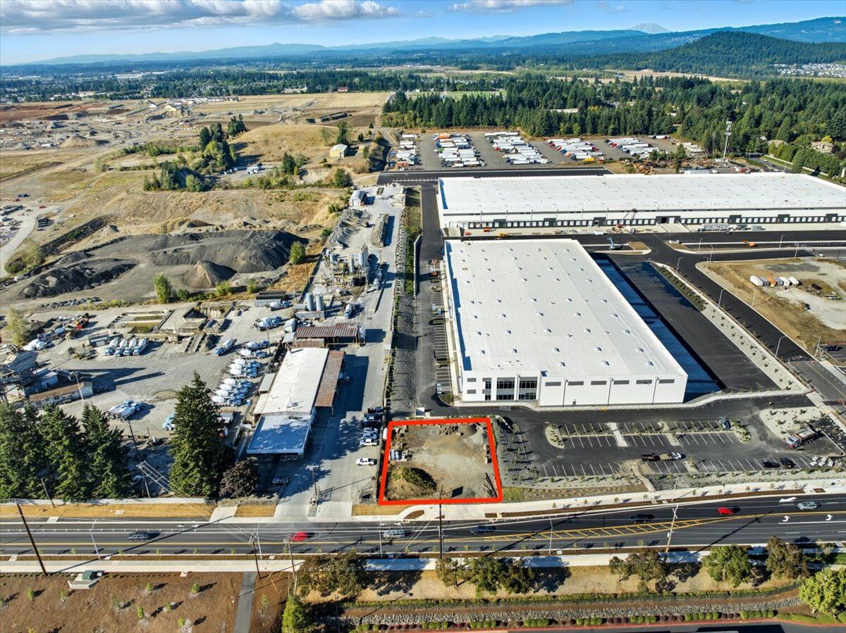 Property Photo:  18712 SE 1st St  WA 98684 