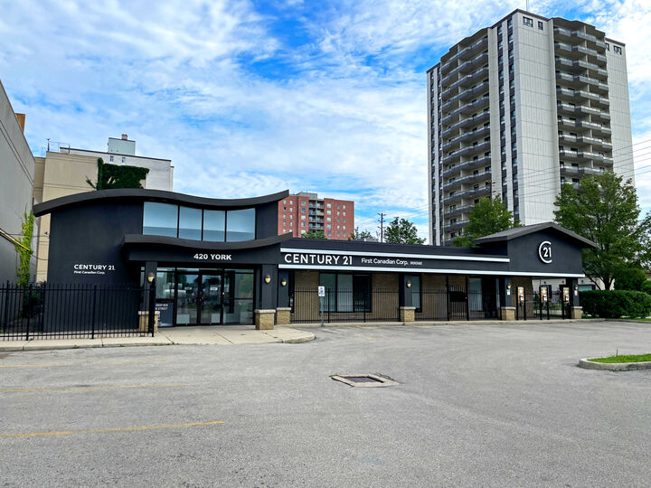 CENTURY 21 First Canadian Corp. Brokerage,London,Century 21 Canada