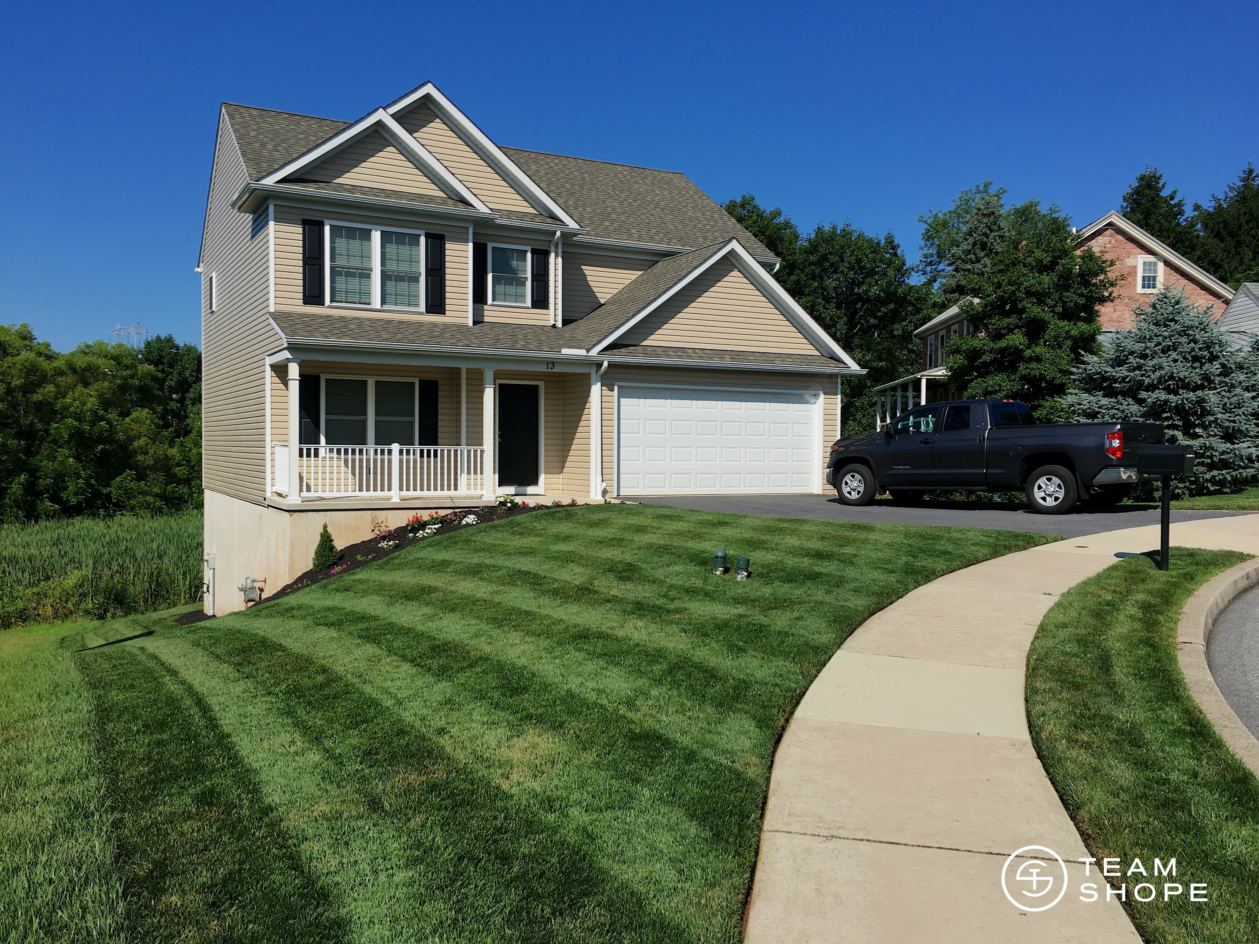 Property Photo:  13 Red Fox Court  PA 17569 