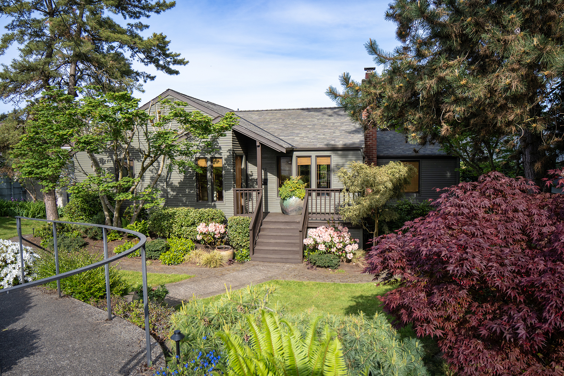 Property Photo: 6222 52nd Avenue NE WA 98115