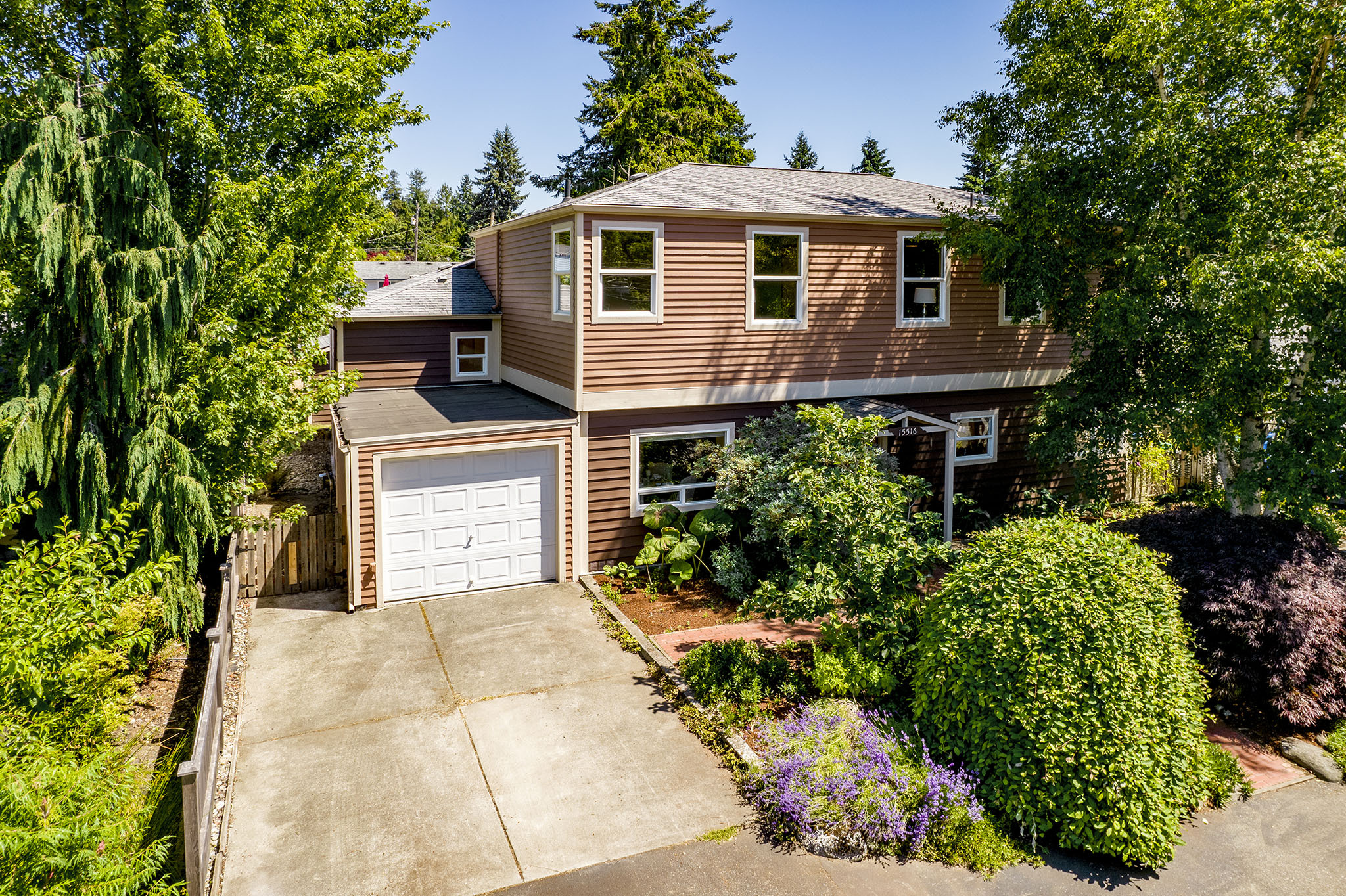 Property Photo: Welcome to Ridgecrest  15516 12th Ave NE  WA 98155 