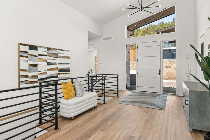 Property Photo:  901 Melrose Street  BC V1P 0A8 