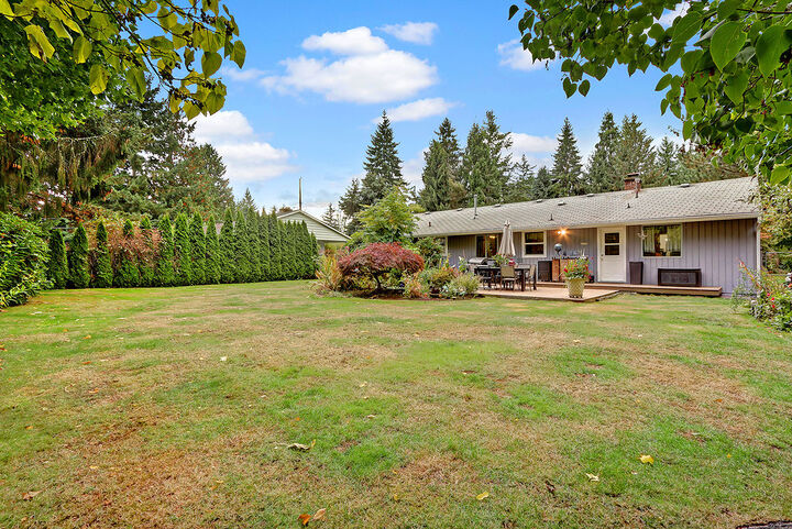 18812 51st Ave NE  Lake Forest Park WA 98155 photo