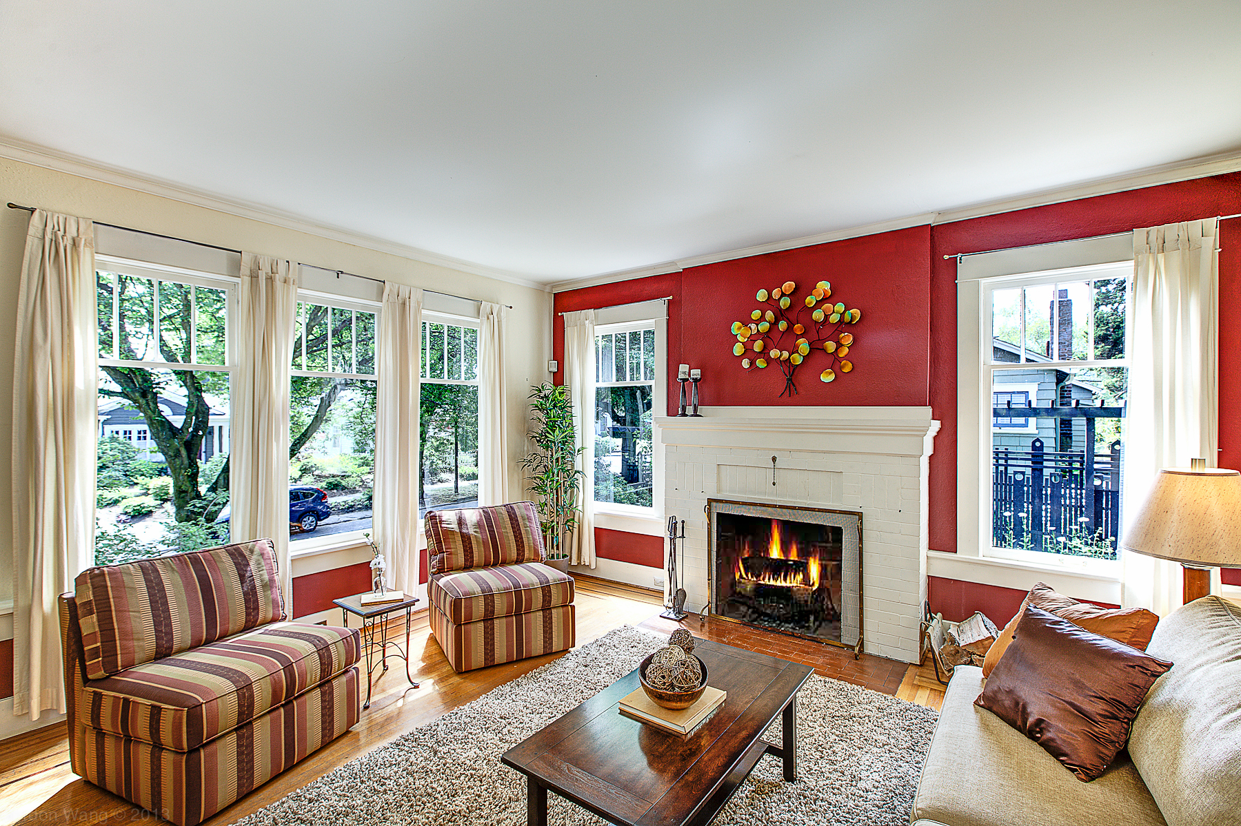 Property Photo: Living room 2511 5th Ave W  WA 98119 