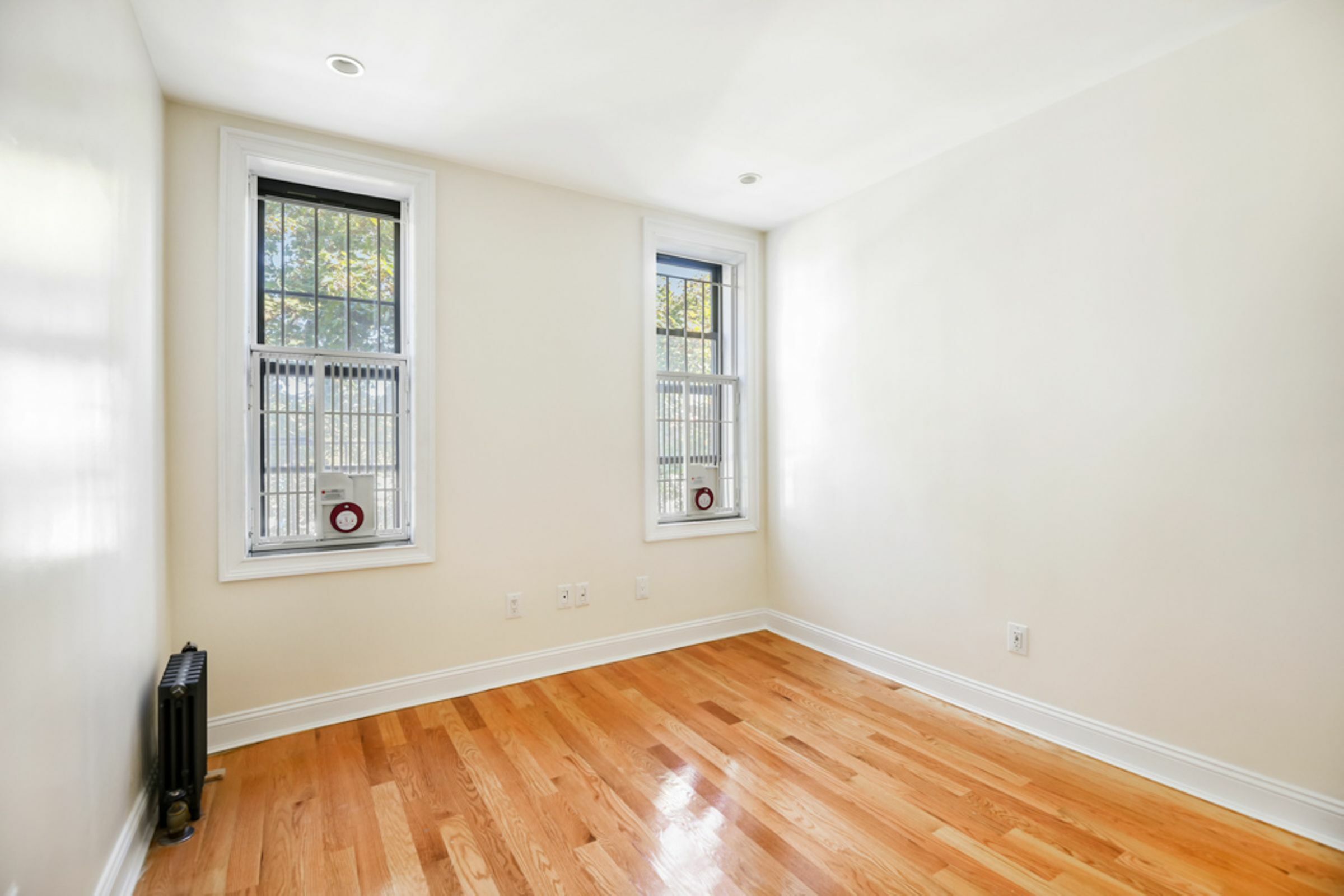 Property Photo:  1159 President Street 2E NY 11225 