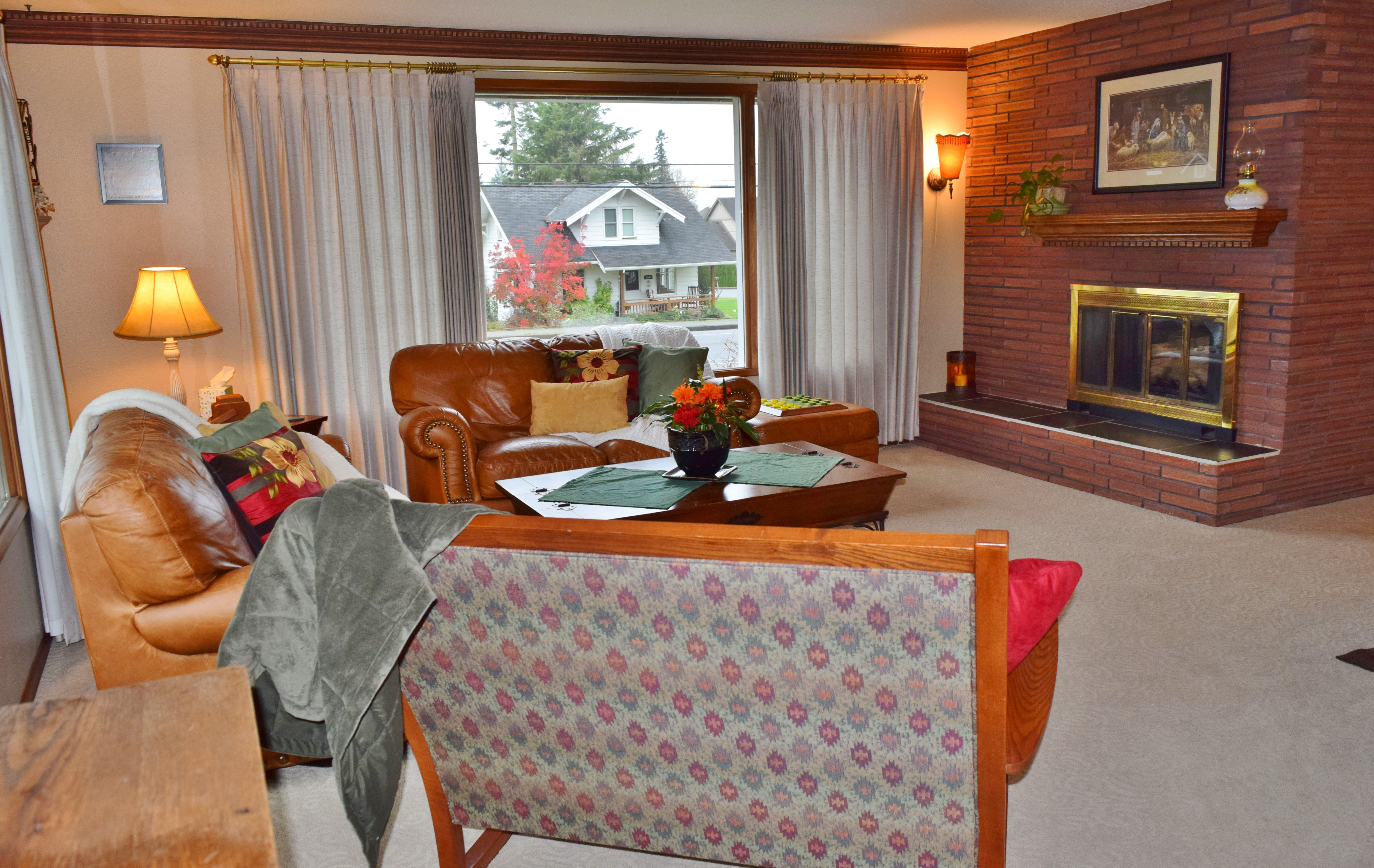 Property Photo: Living room 8554 Bender Rd WA 98264
