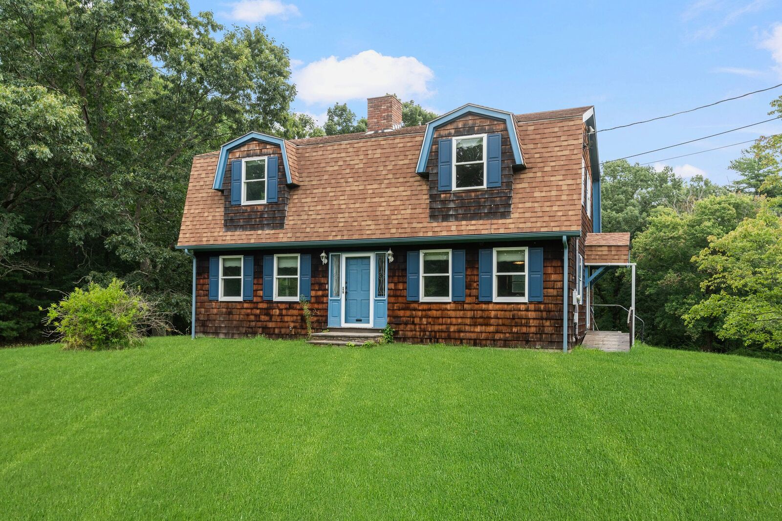 MLS1341375 1715 Hill Rd, Burrillville, RI 02859