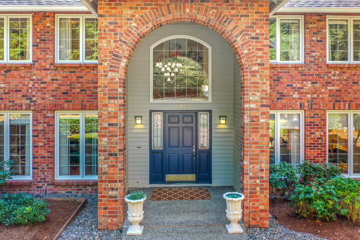 Property Photo:  12900  182nd Avenue NE  WA 98052 