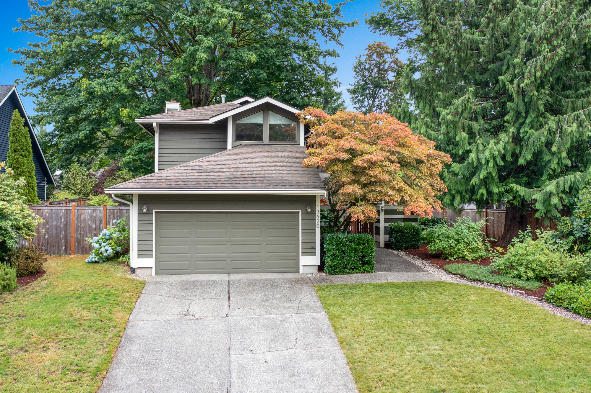 Property Photo:  13620  178th Avenue NE  WA 98052 