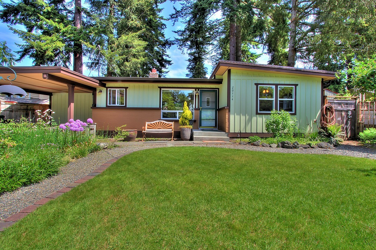 Property Photo: 20114 7th Ave NE WA 98155