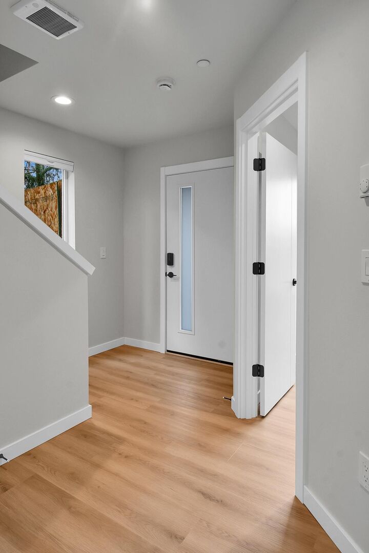 Property Photo:  222  124th Street SW C2  WA 98204 