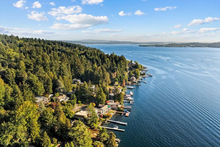 Property Photo:  13210  Holmes Point Drive NE  WA 98034 