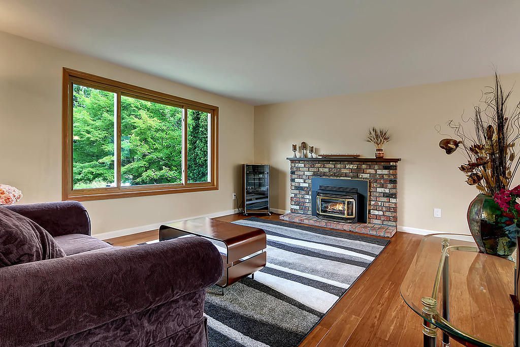 Property Photo: Living room/dining room 3025 NE 205th St  WA 98155 