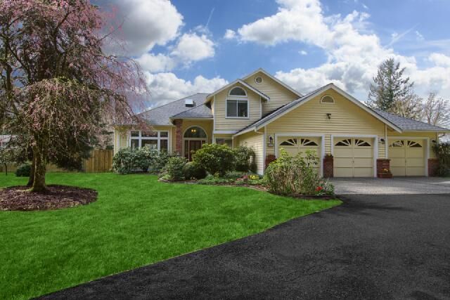 5633 196th Ave NE  Redmond WA 98053 photo