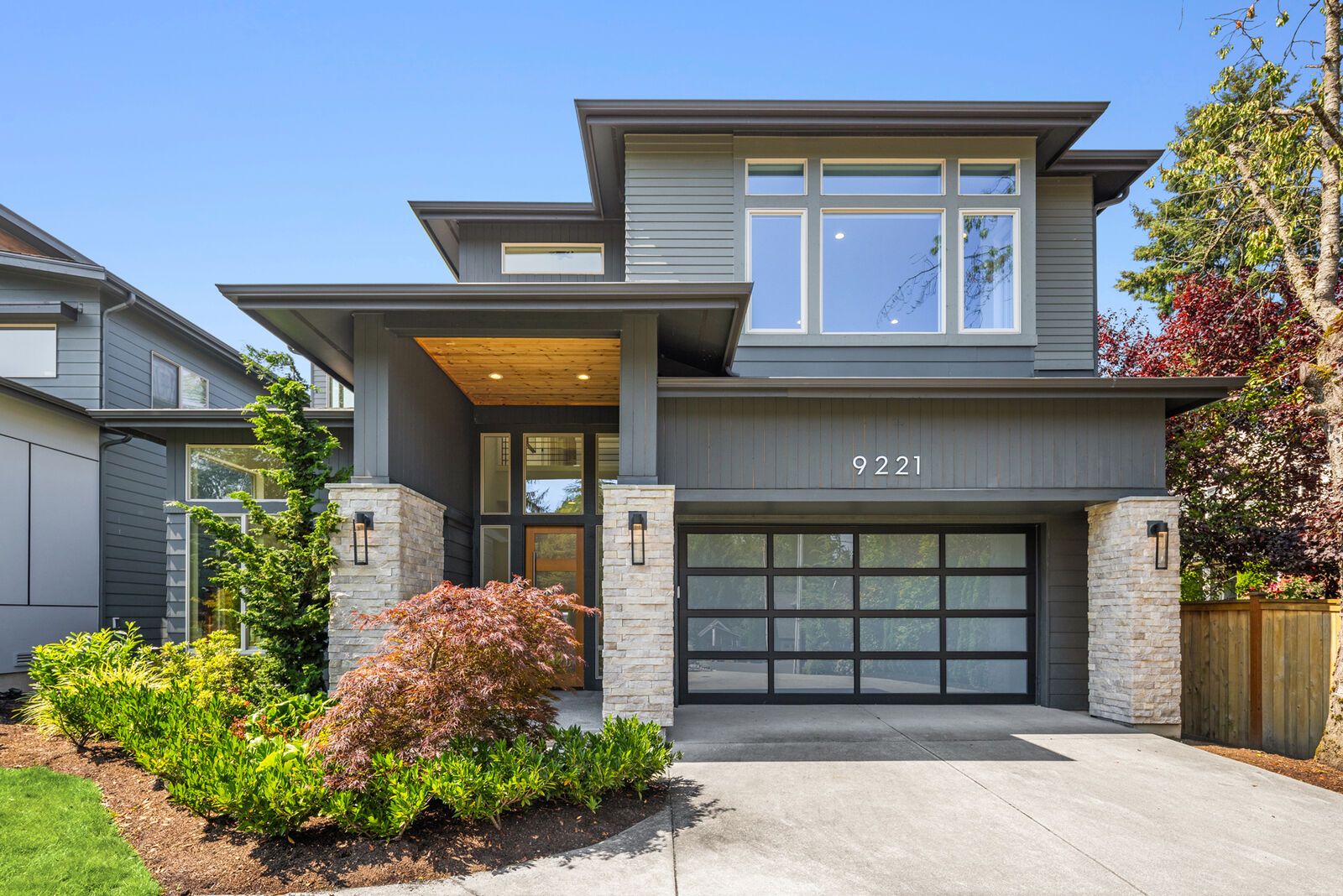Property Photo: 9221 126th Avenue NE WA 98033