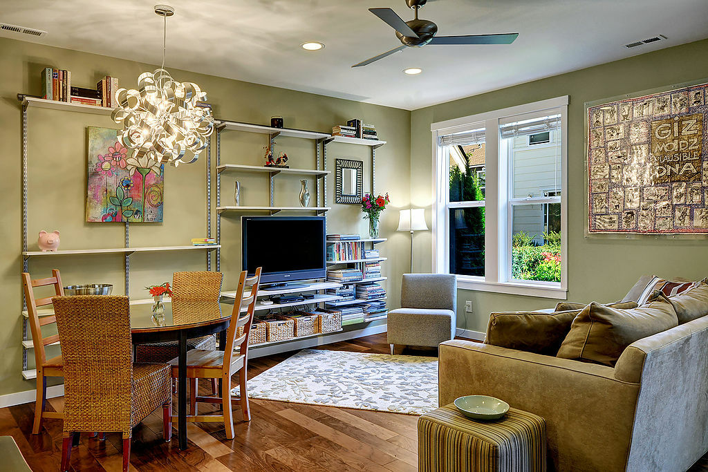 Property Photo: Living room/kitchen 1127 NE Hickory Lane  WA 98029 