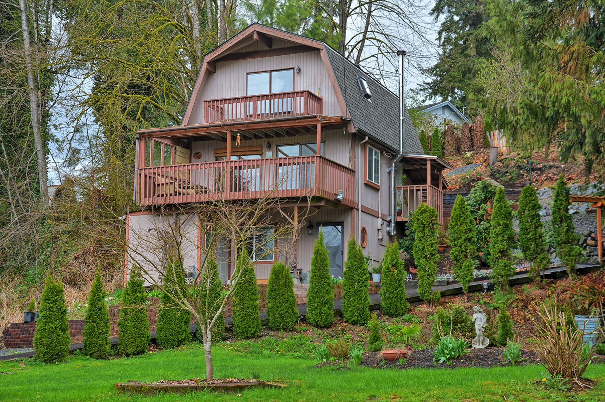 Property Photo: 17415 117th Place NE WA 98223