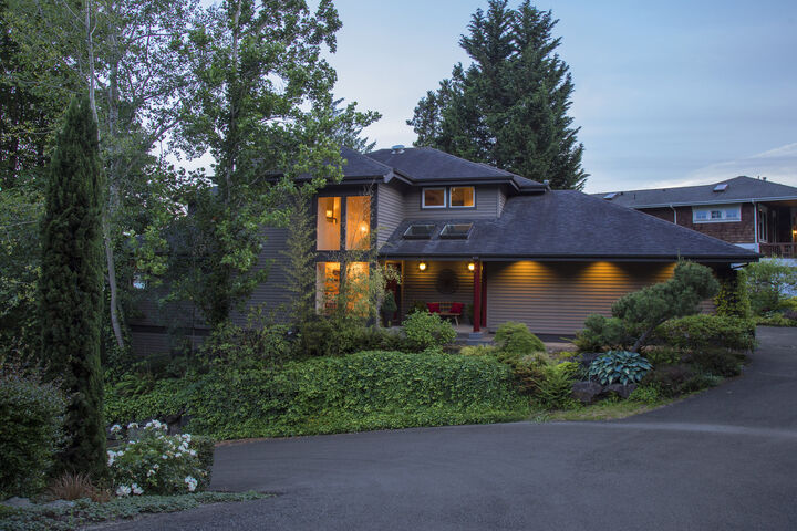 7906 E Mercer Wy  Mercer Island WA 98040 photo