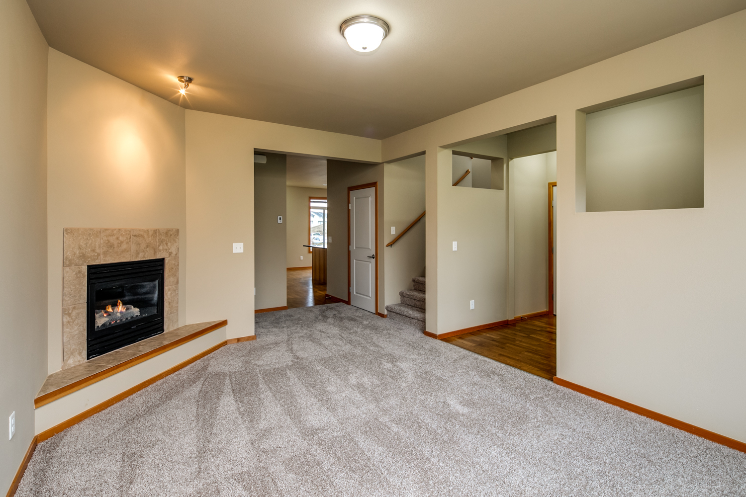 Property Photo:  2095 Roxy Lp  WA 98248 